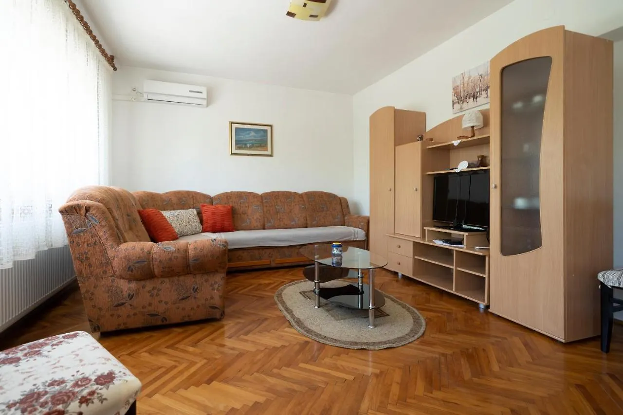Apartman Ema Gornji Karin Croatia