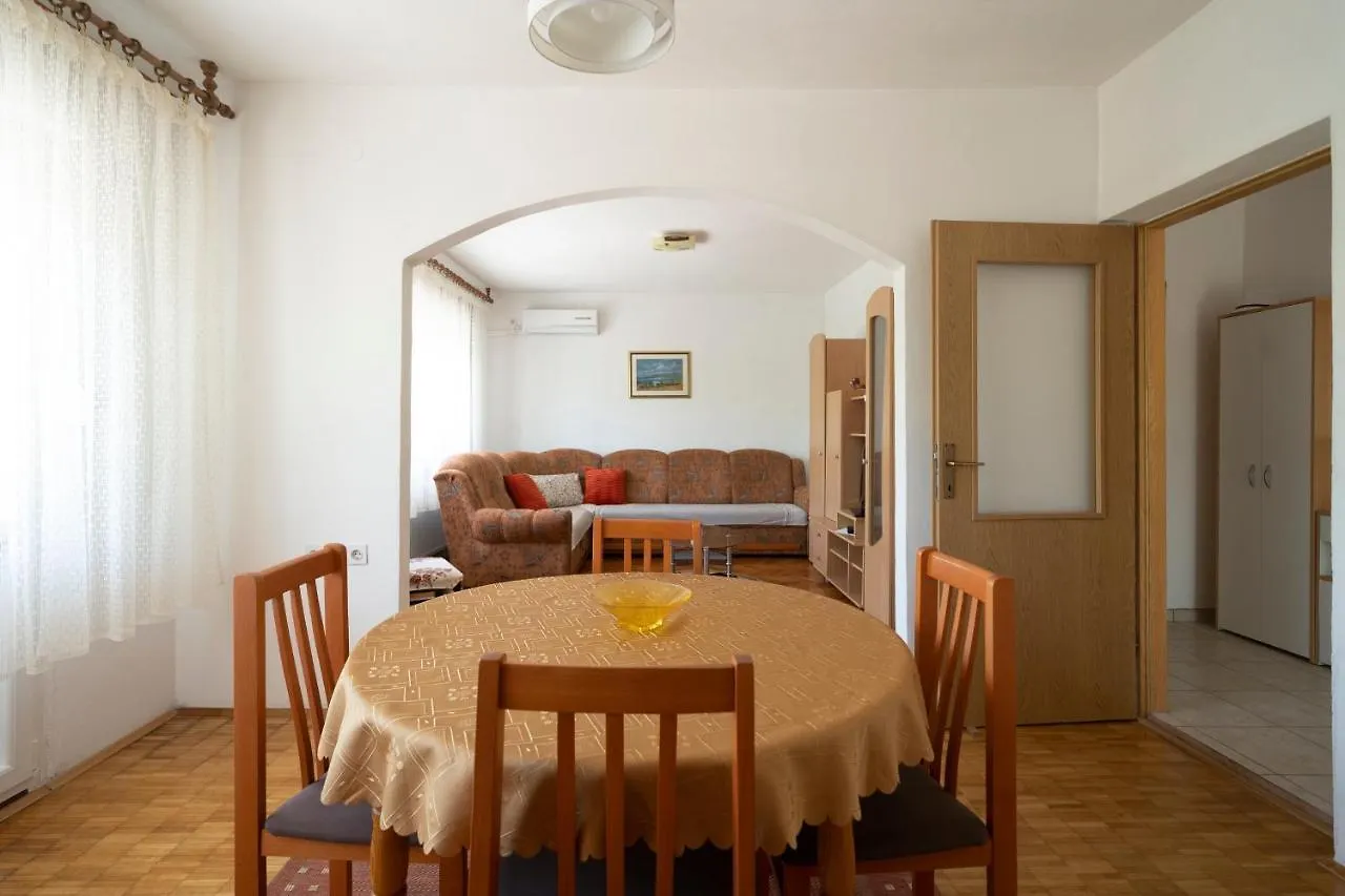 Apartment Apartman Ema Gornji Karin