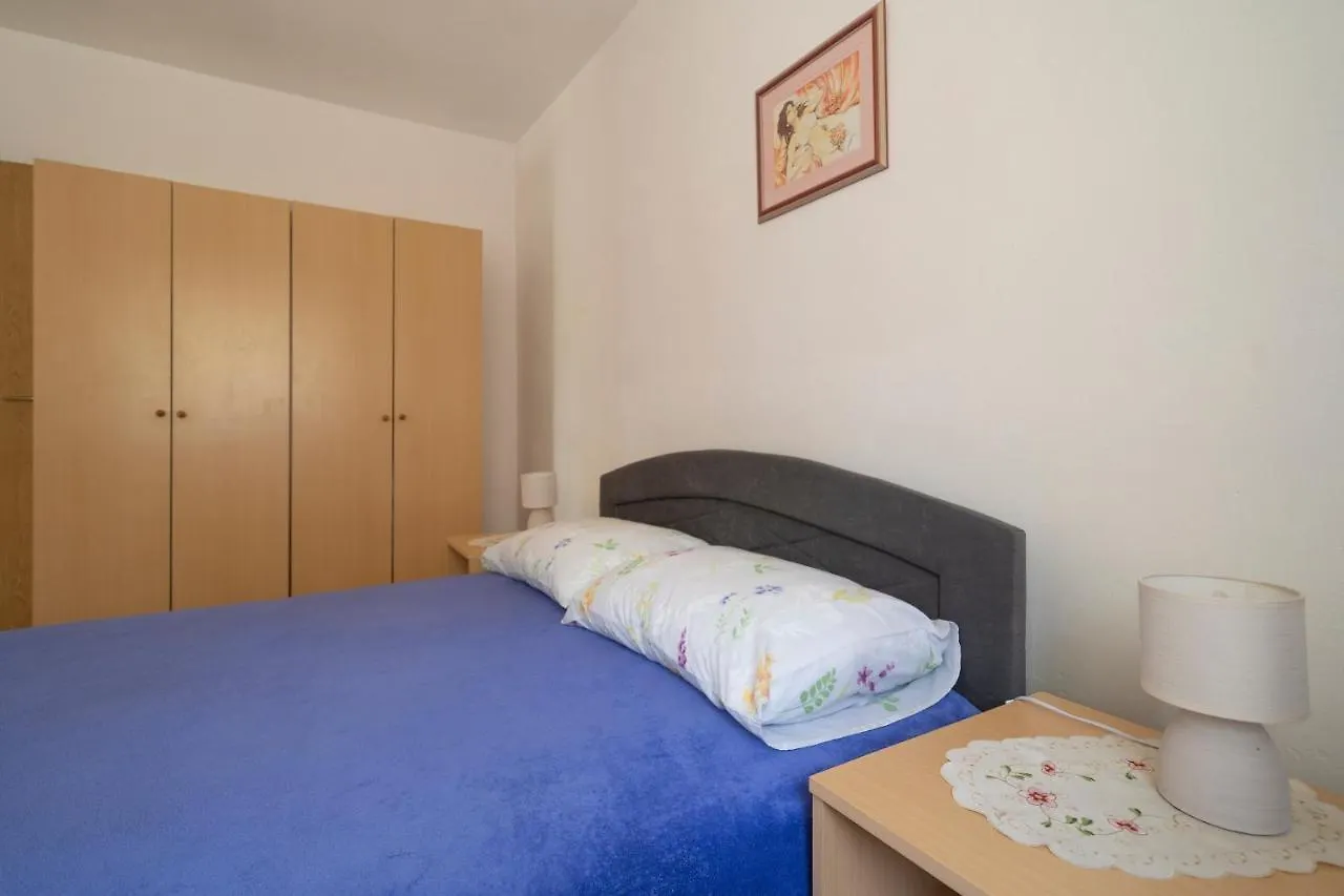Apartman Ema Gornji Karin