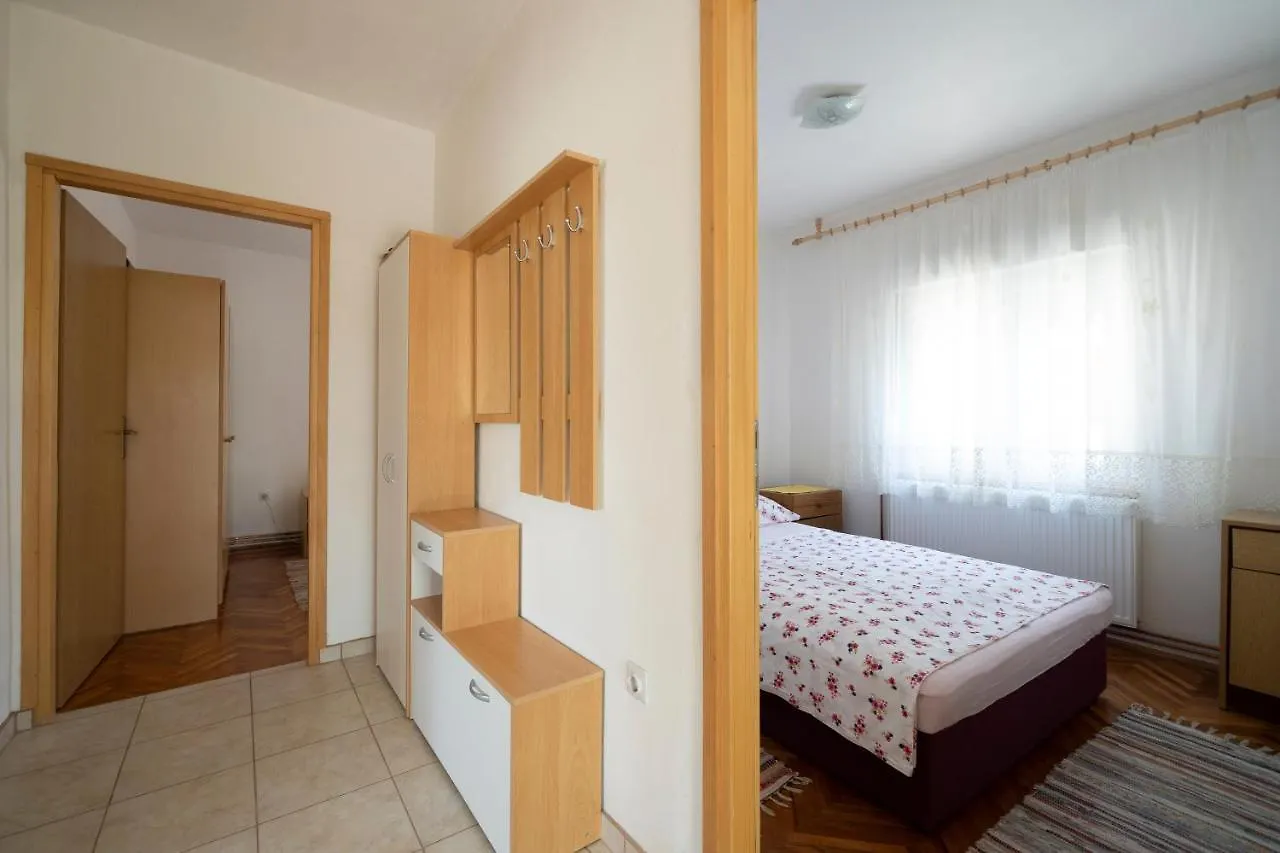 Apartment Apartman Ema Gornji Karin
