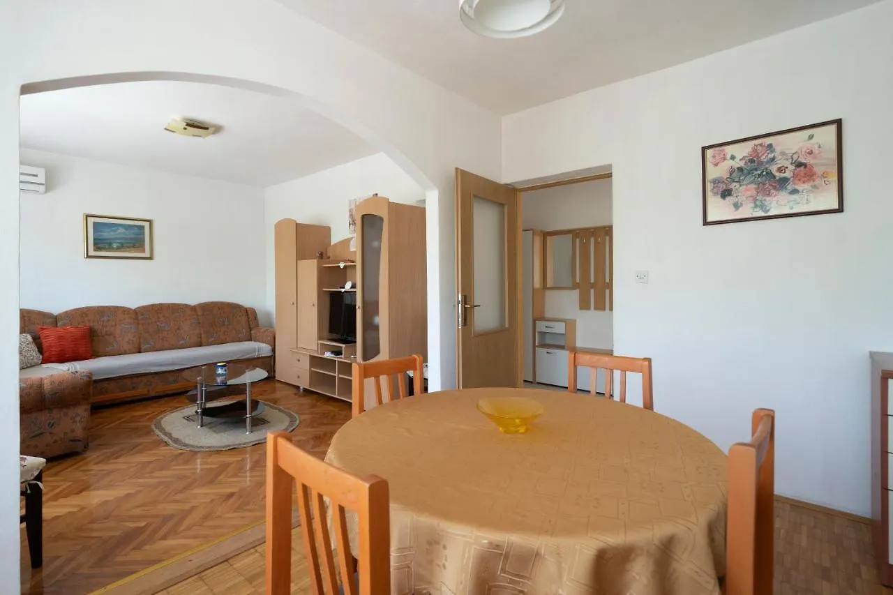 Apartment Apartman Ema Gornji Karin